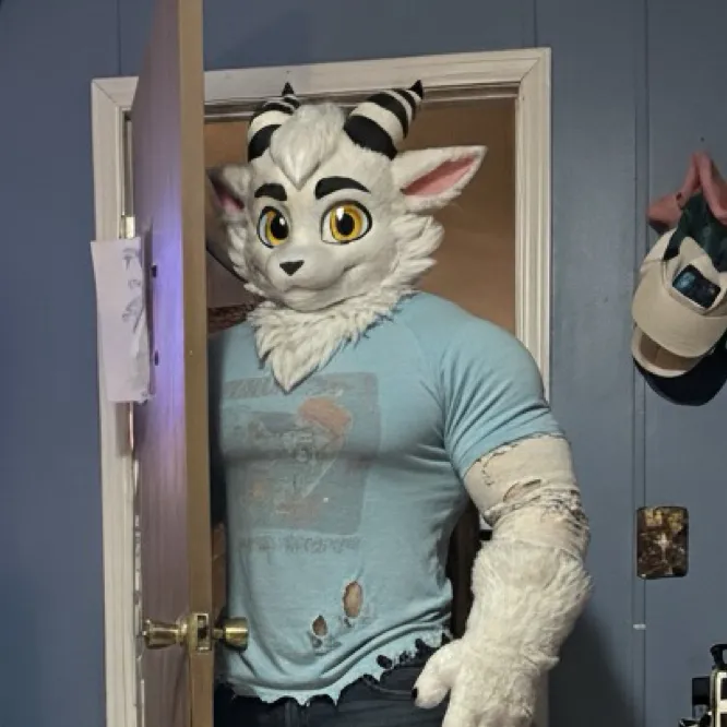 chat with ai character: Asriel
