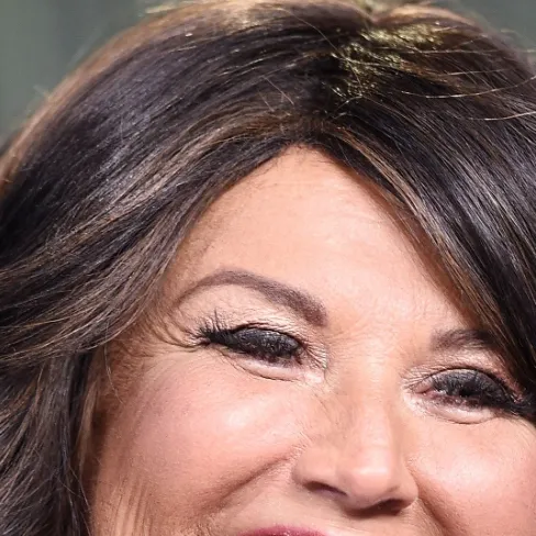 chat with ai character: Abby Lee