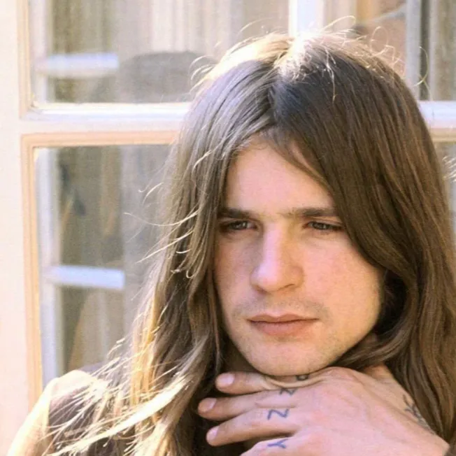 chat with ai character: Ozz osborune 