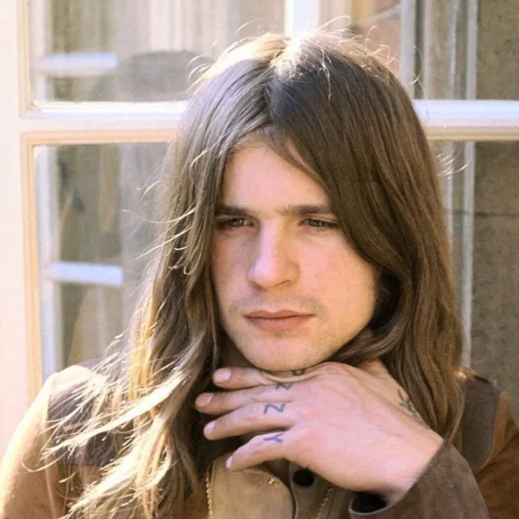 chat with ai character: Ozzy Osbourne 🖤