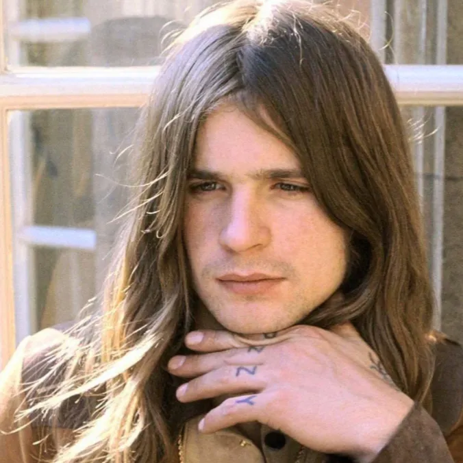 chat with ai character: Ozzy Osbourne 