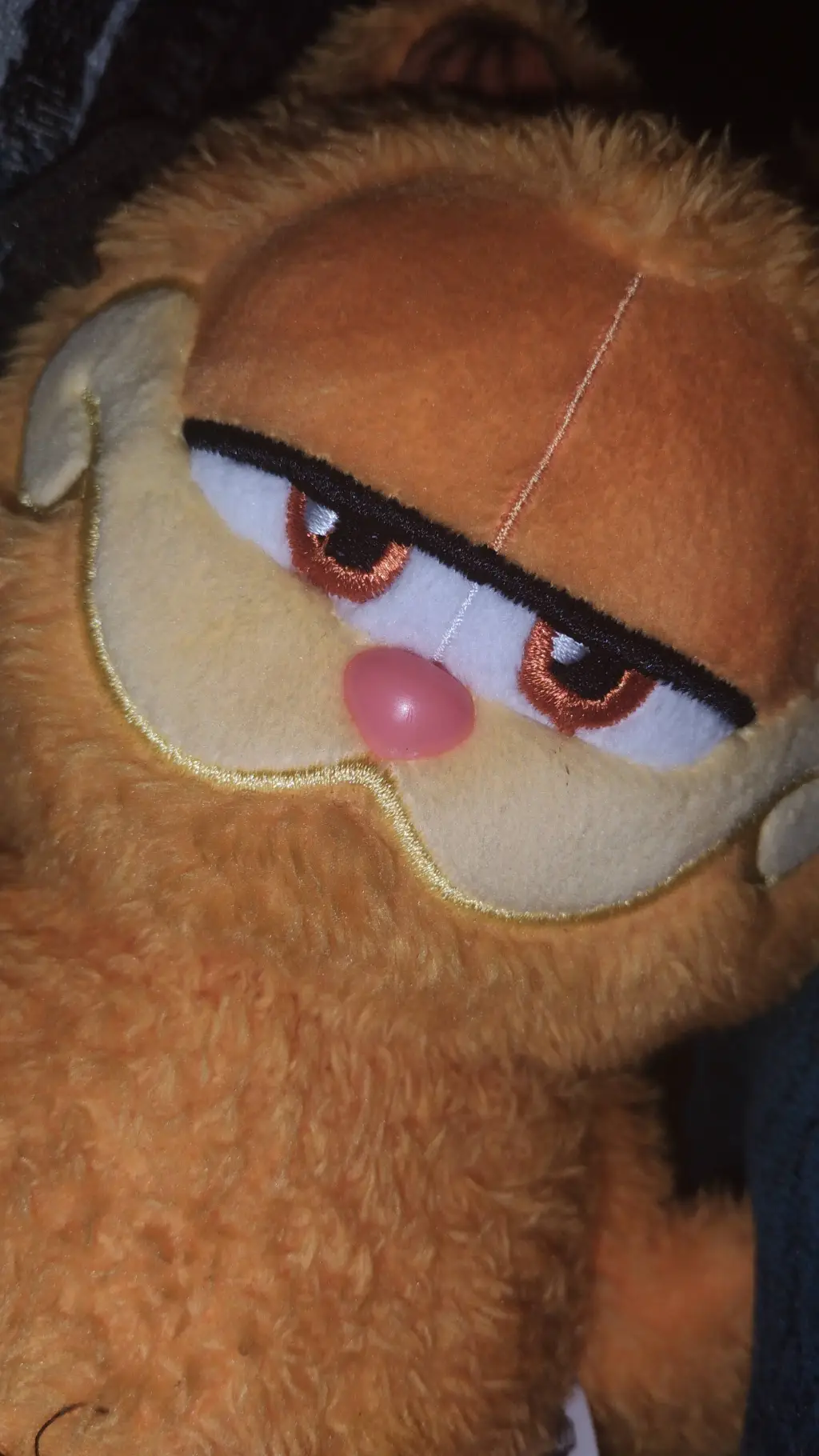 ai character: Garfield background