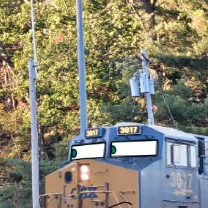 chat with ai character: CSX  3017