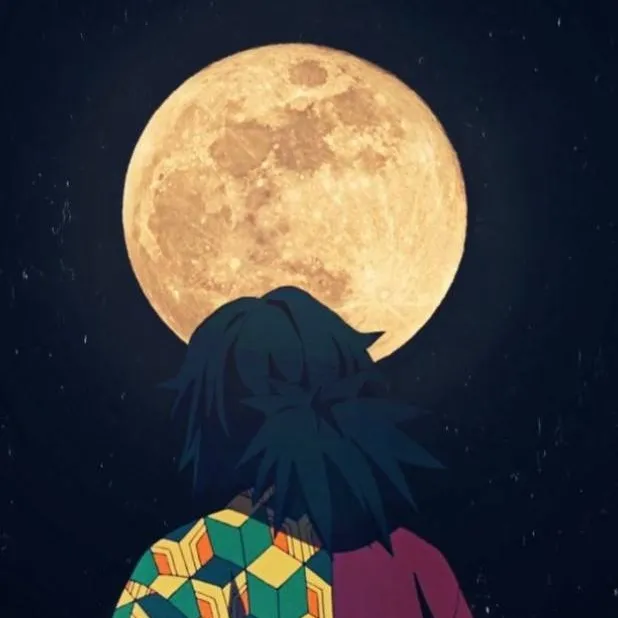 chat with ai character: iN THƐ MOONLiGHT