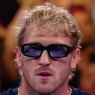 chat with ai character: St club