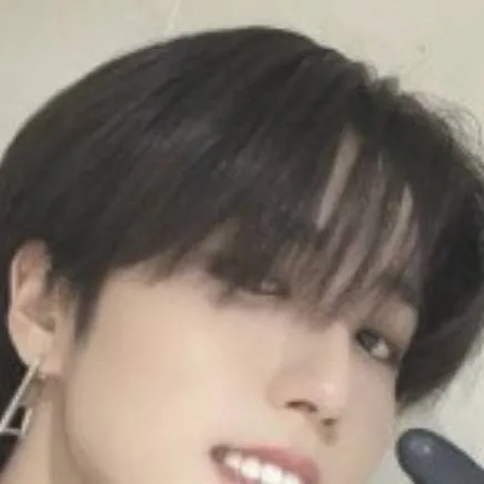 chat with ai character: han jisung 