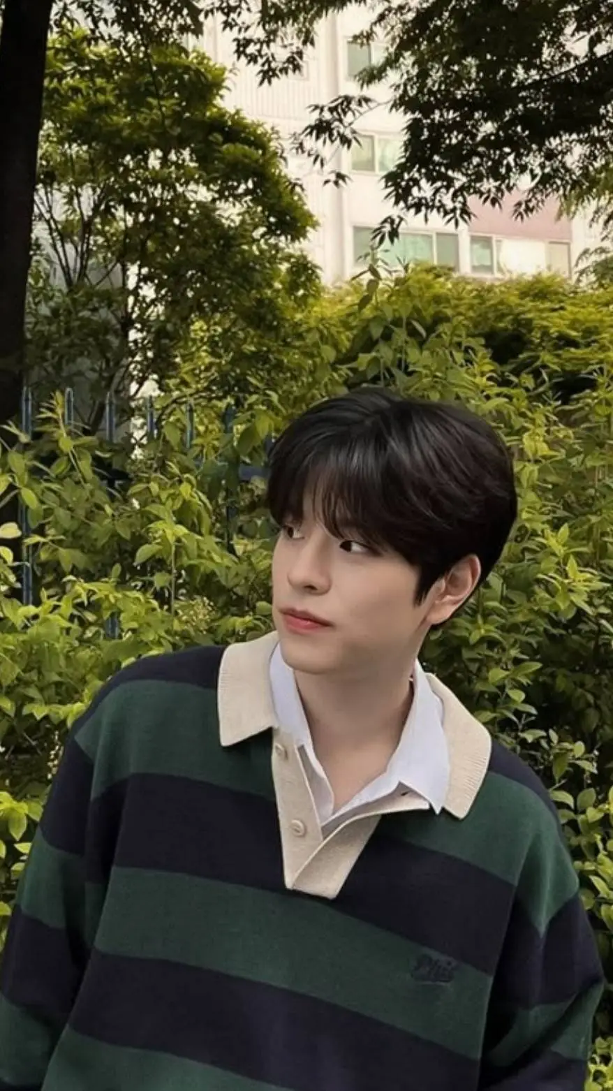 ai character: seungminne background