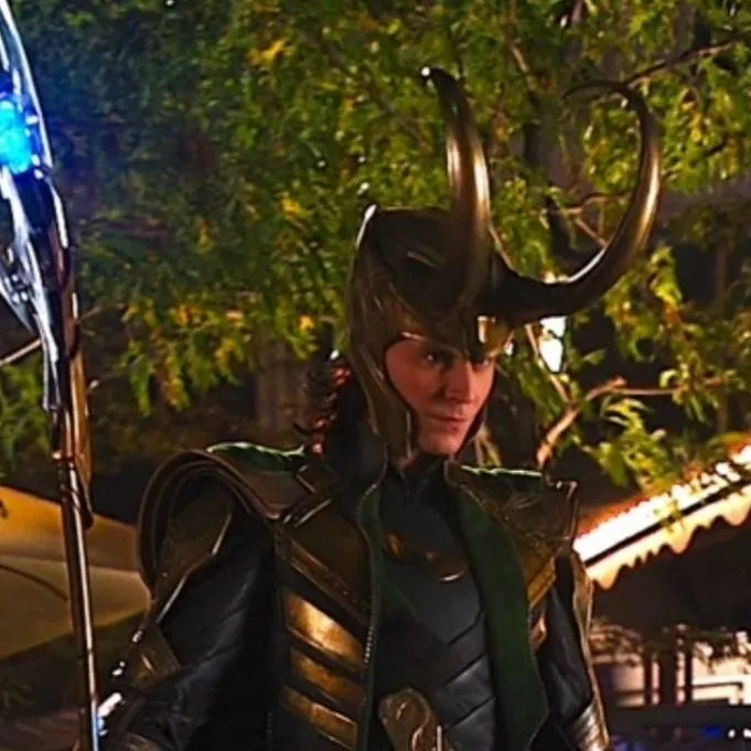 chat with ai character: +Marvel Lokis+