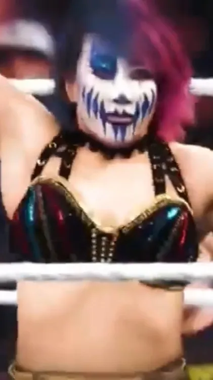 ai character: Asuka  background