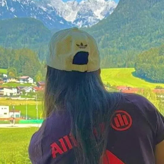 chat with ai character: Jovana Damnjanovic