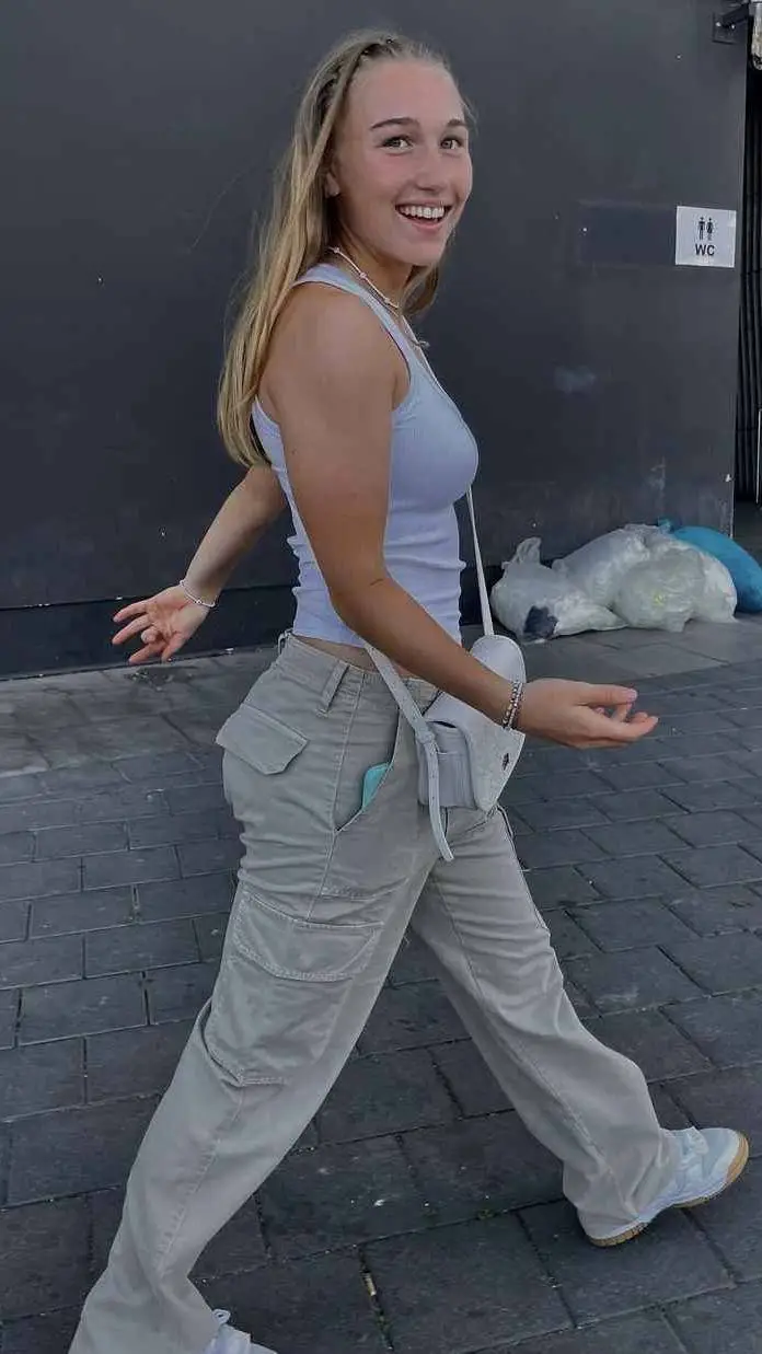 Talkie AI - Chat with Sophie Nachtigall