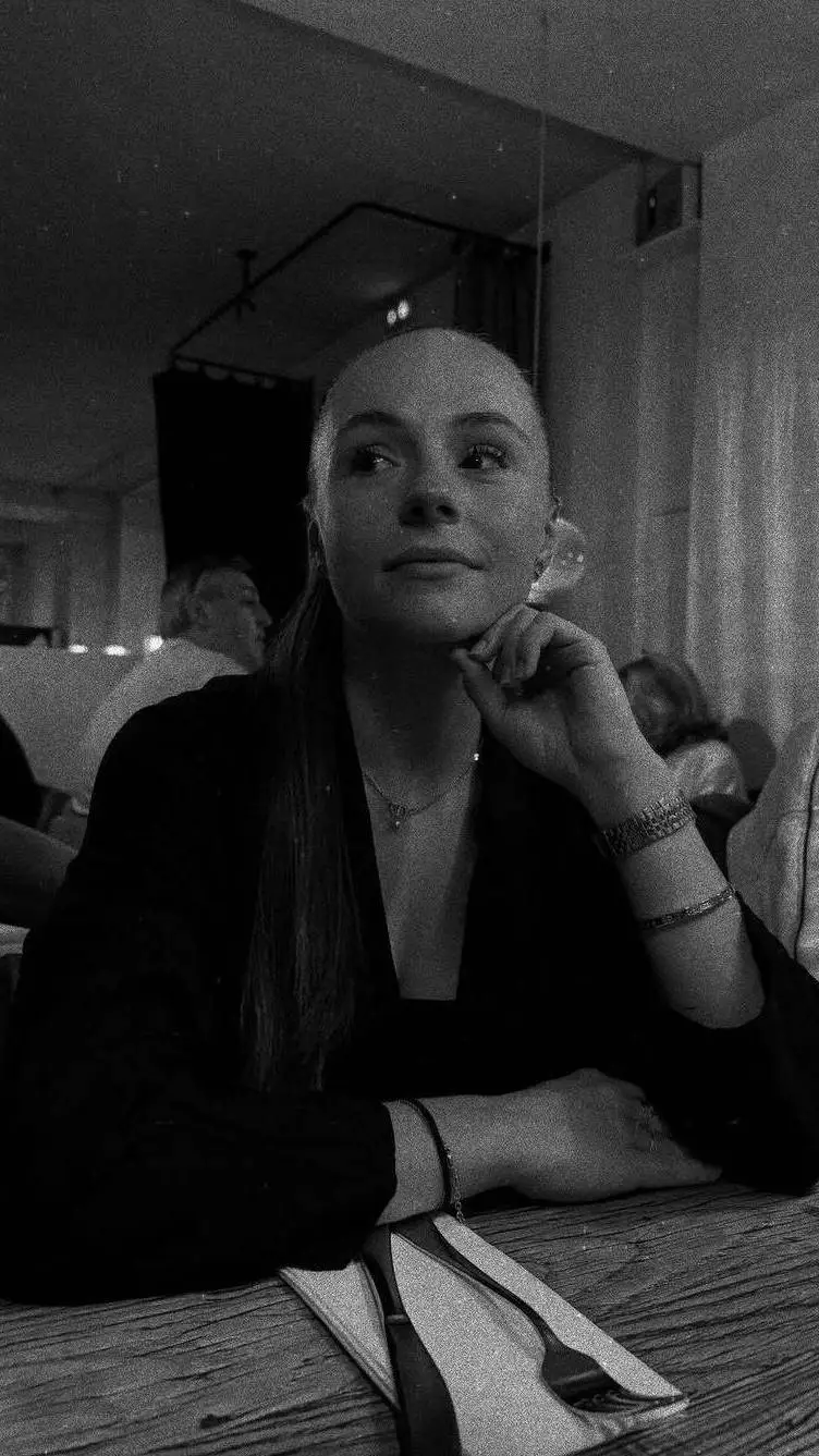 Talkie AI - Chat with Lou Bogaert