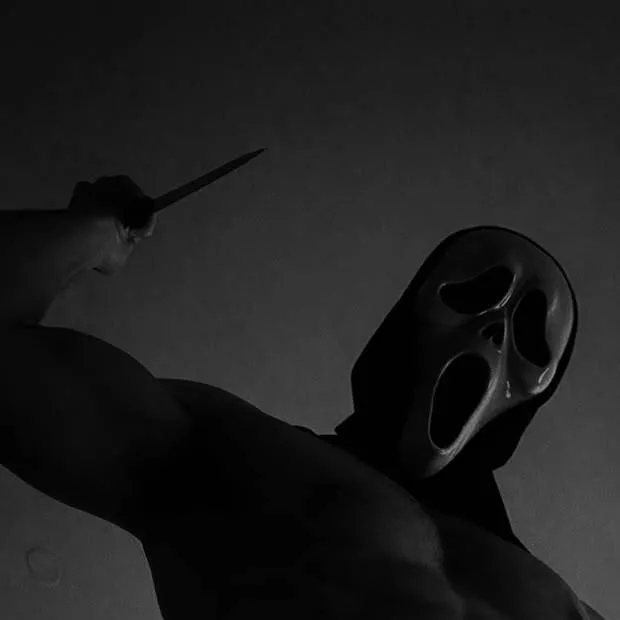 chat with ai character: GHOST FACE