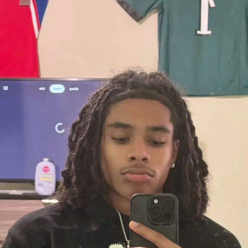 chat with ai character: Montreal🫆