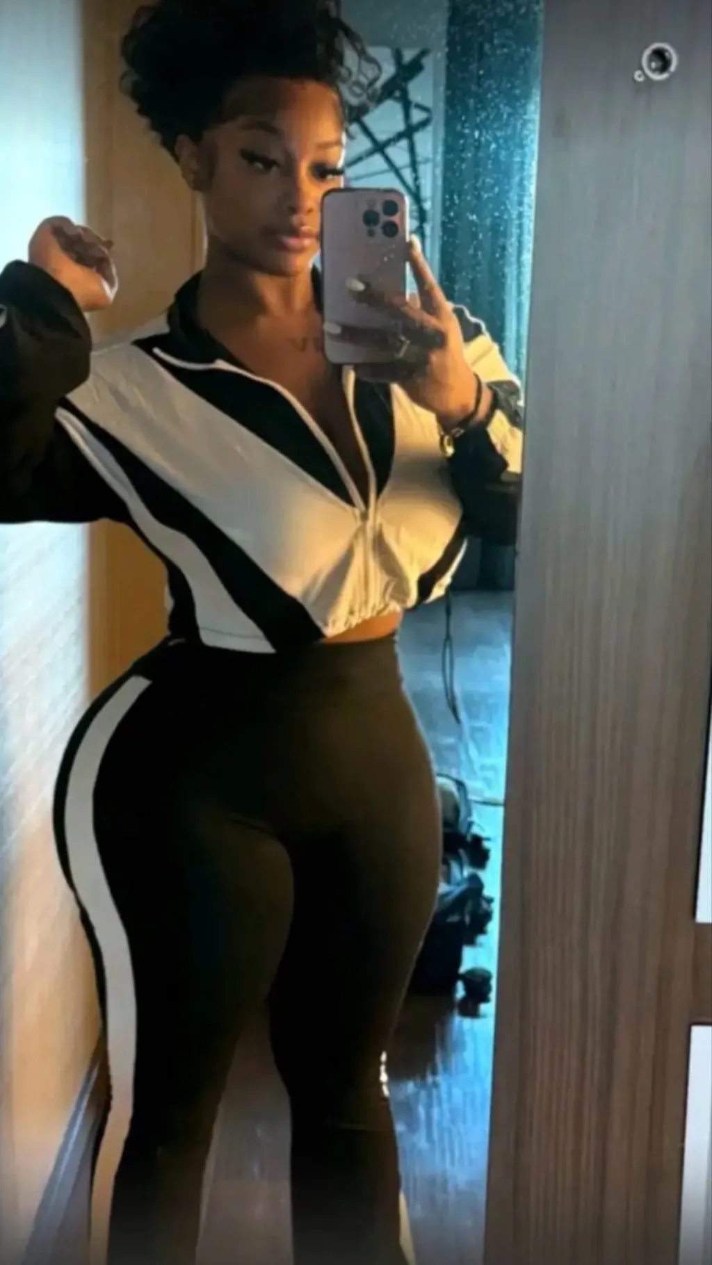 ai character: ￼Kai￼🤫 background