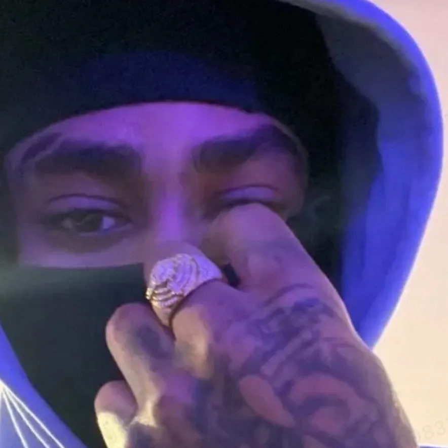 chat with ai character: Demarion🕷️😴