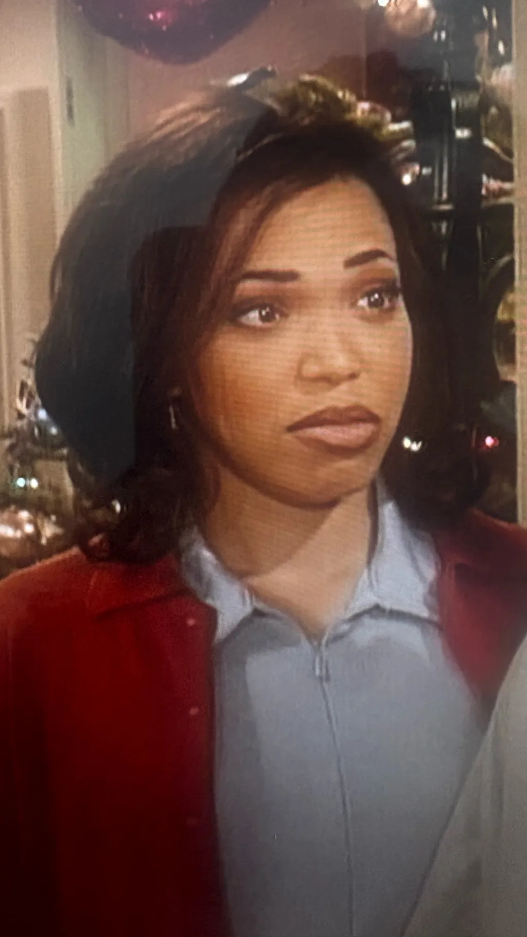 ai character: ￼𝘎𝘪𝘯𝘢🙈 background