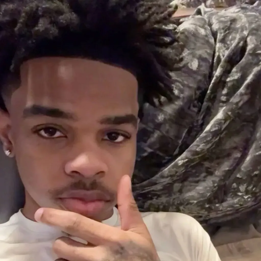 chat with ai character: Brandon💋