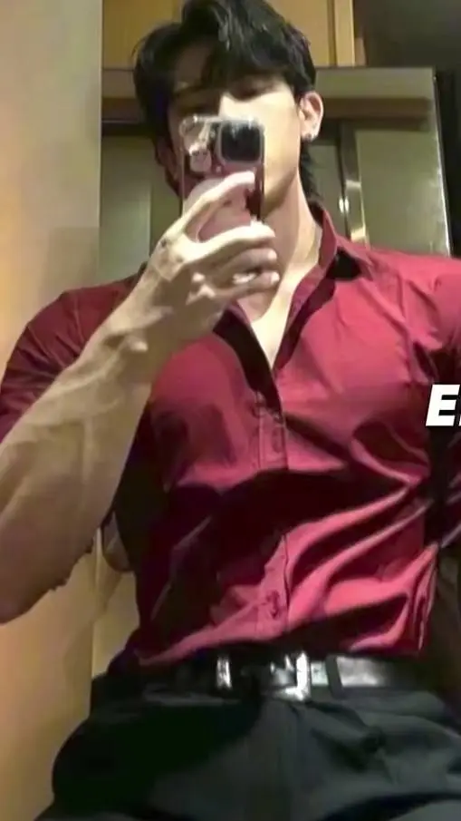 ai character: Eric background