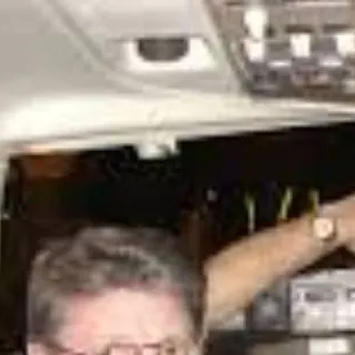 chat with ai character: plane pilot