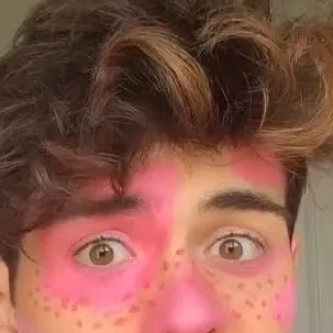 chat with ai character: Benji Krol