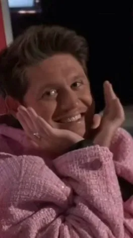 ai character: Niall Horan  background