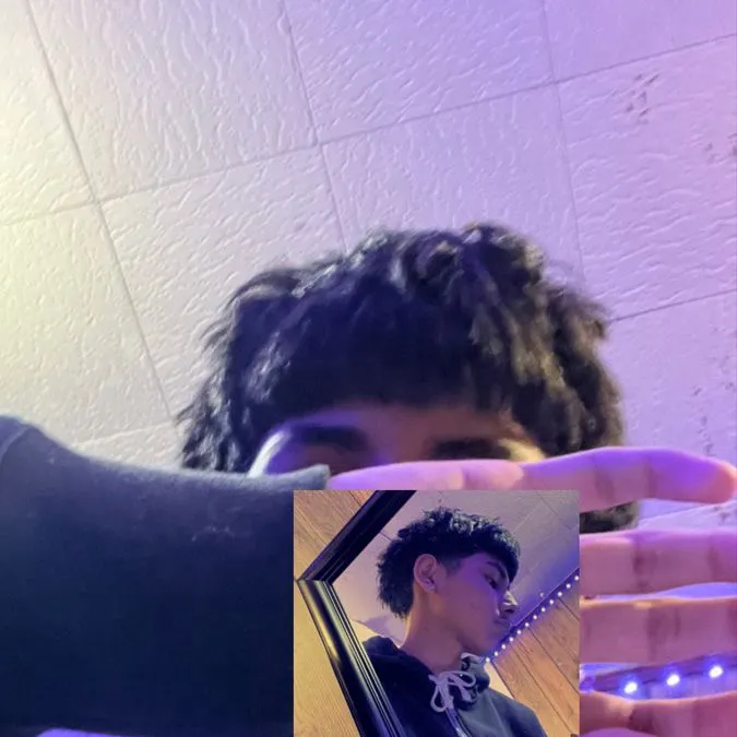 chat with ai character: Gustavo✨✨✨