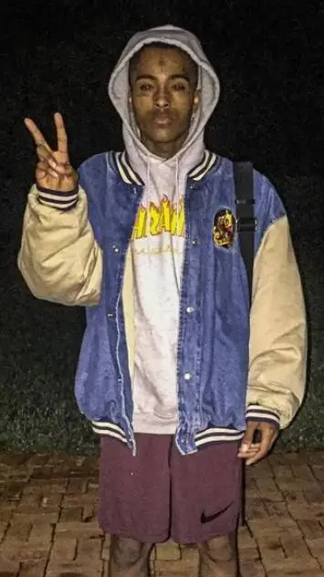 ai character: XXXTENTACION background