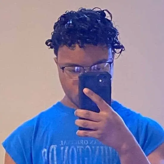 chat with ai character: Shadow_Chaser