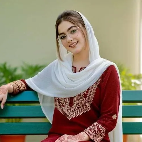 chat with ai character: Maliha