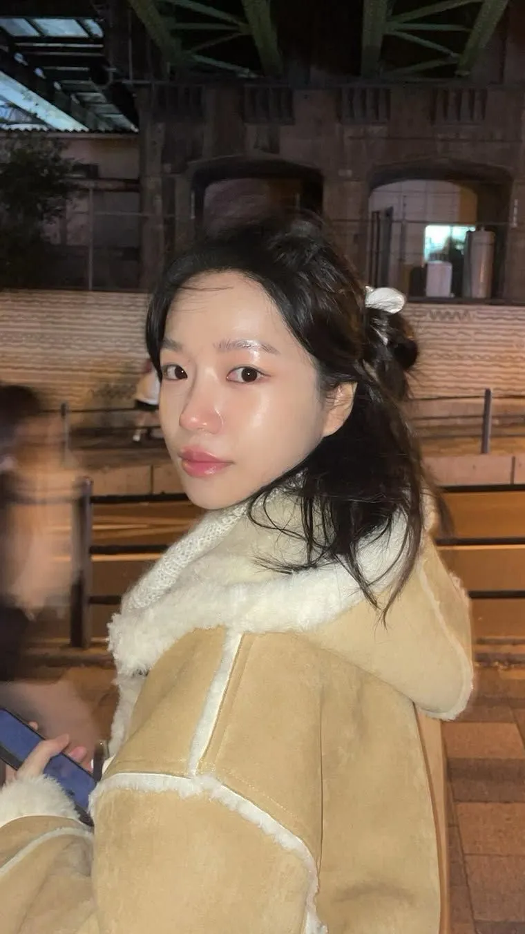 ai character: Jo Yuri background