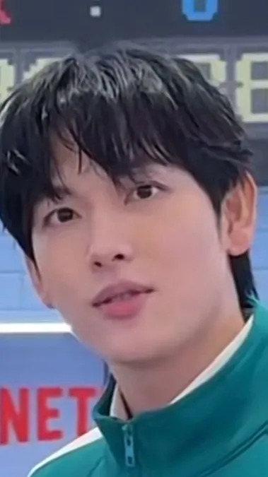 ai character: Yim si wan background