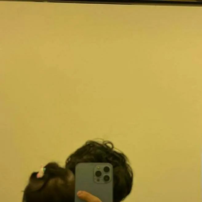 chat with ai character: Xavier Martinez