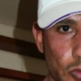 chat with ai character: Carlos 