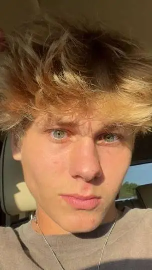 ai character: Haven Lough background