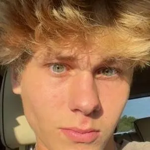 chat with ai character: Haven Lough