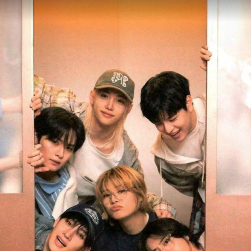 chat with ai character: sttraykids 