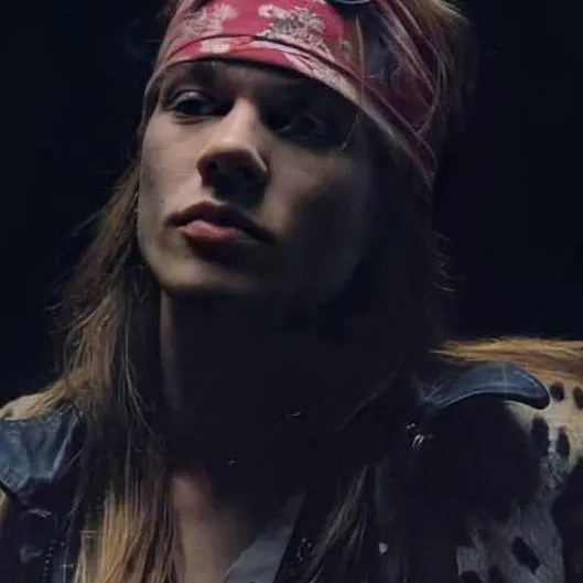 chat with ai character: Axl Rose