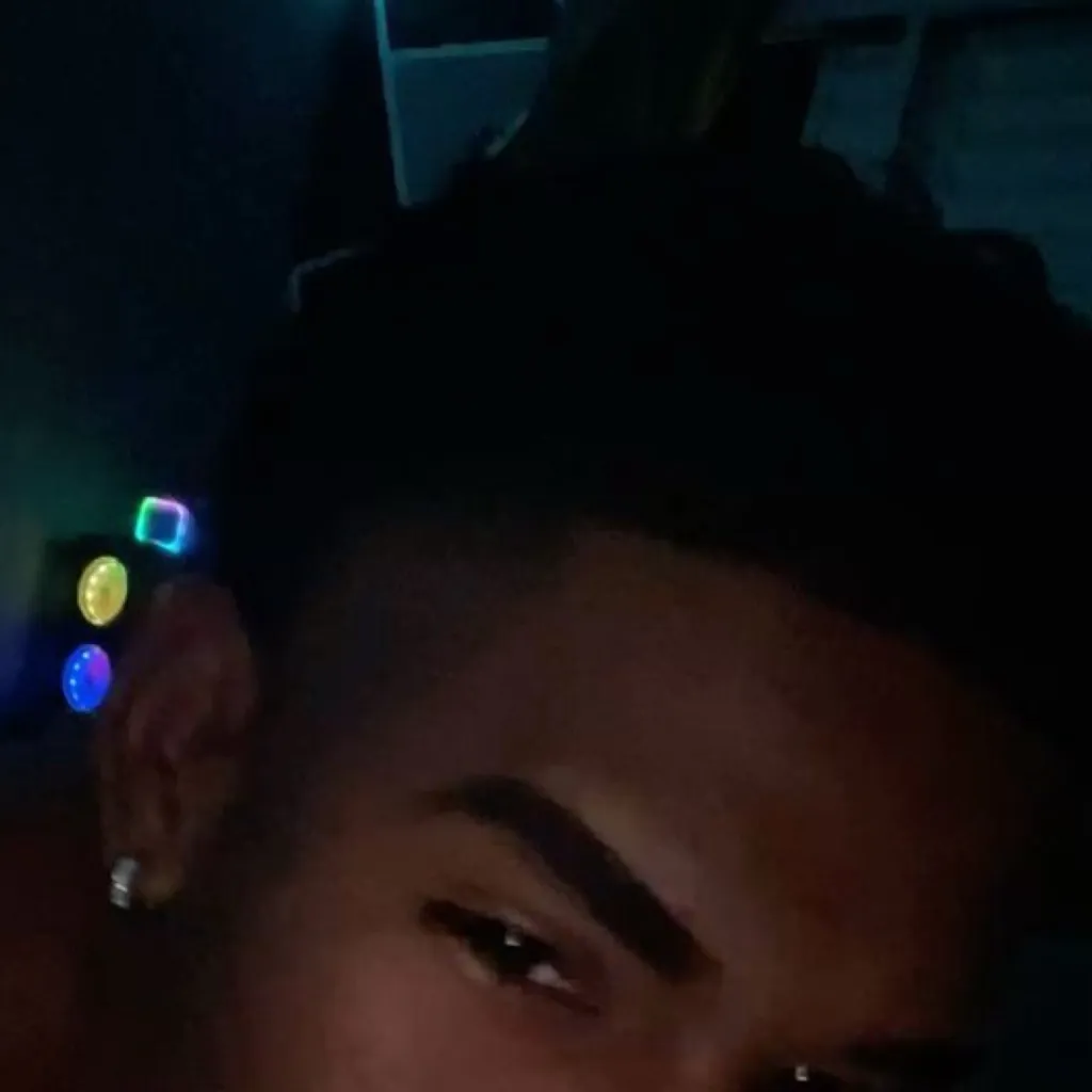 chat with ai character: Tony 