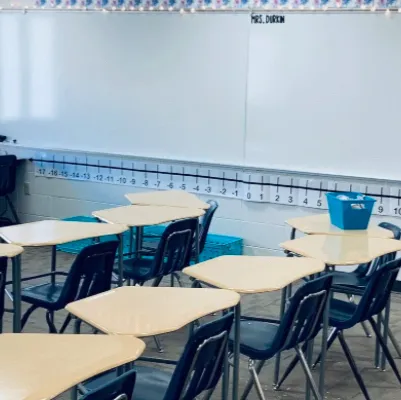 chat with ai character: Crk school