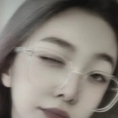 chat with ai character: Lee Yubin ♡