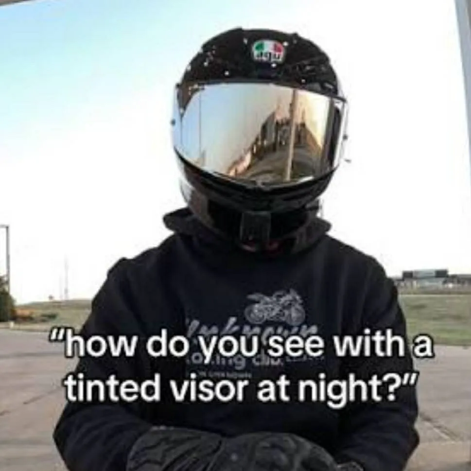 chat with ai character: Scott