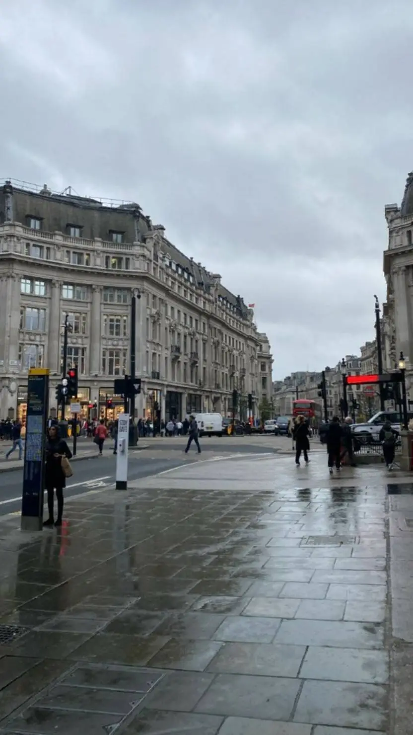 ai character: Logan Smith background