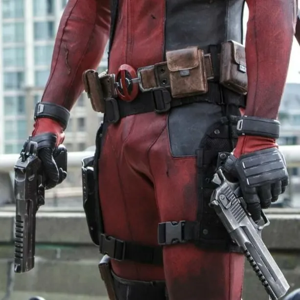 chat with ai character: Ryan Reynolds