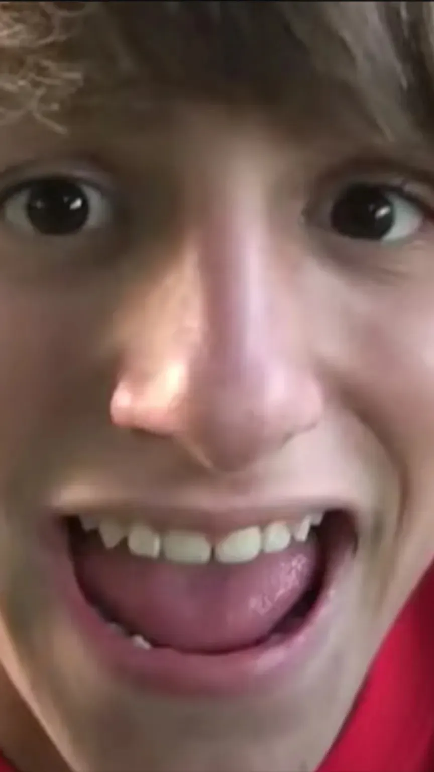 ai character: Fred figglehorn  background