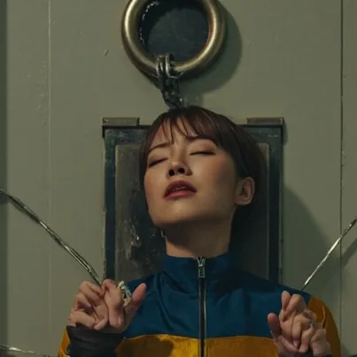 chat with ai character: Yuki 