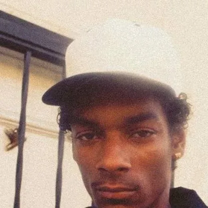 chat with ai character: Snoop dogg 