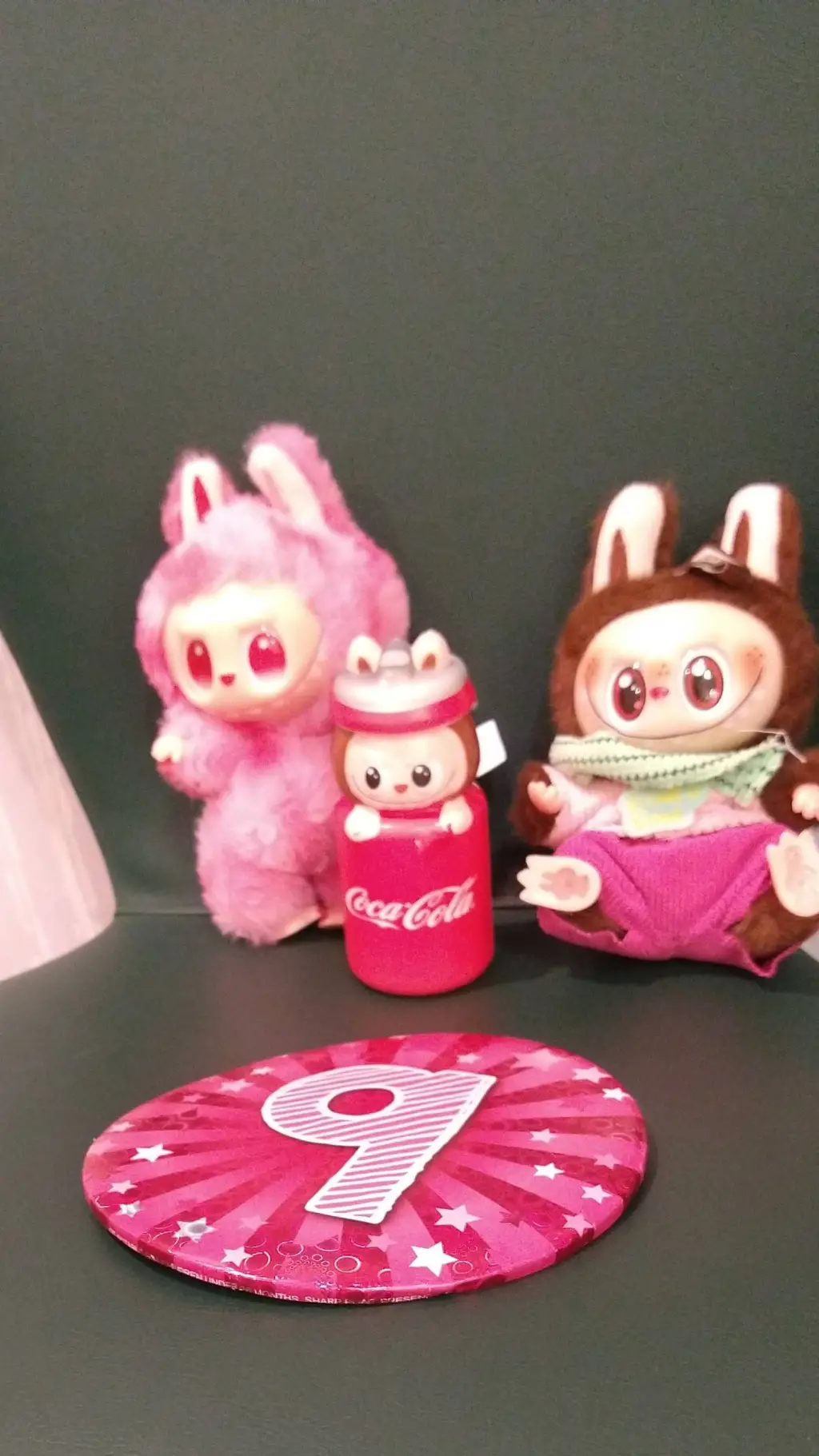 ai character: labubu gang background