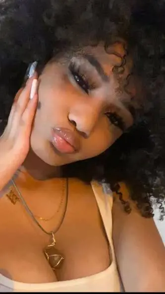 ai character: Jayla Grace  background