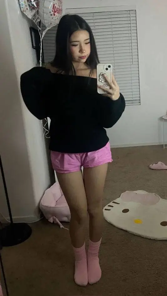 ai character: Isabella Hogkinson background